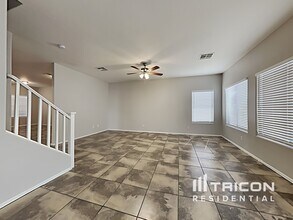 8423 W Hamster Ln in Tolleson, AZ - Building Photo - Building Photo