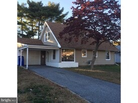 15 Blueberry Ln in Willingboro, NJ - Building Photo