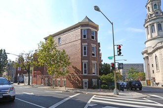 1500 Columbia Rd NW in Washington, DC - Building Photo - Building Photo