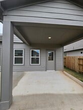2727 Crested Crk Ln in Richmond, TX - Foto de edificio - Building Photo