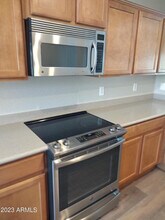 466 E Yellow Wood Ave in San Tan Valley, AZ - Building Photo - Building Photo