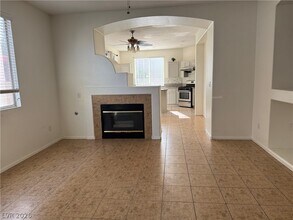 313 Lilac Arbor St in Las Vegas, NV - Building Photo - Building Photo