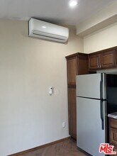 16925 Dormie Pl in Los Angeles, CA - Building Photo - Building Photo