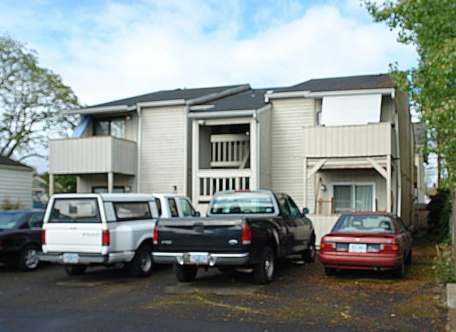 1640-1650 Mill St in Eugene, OR - Building Photo - Building Photo