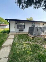 2000 Indianapolis Rd in Crawfordsville, IN - Building Photo