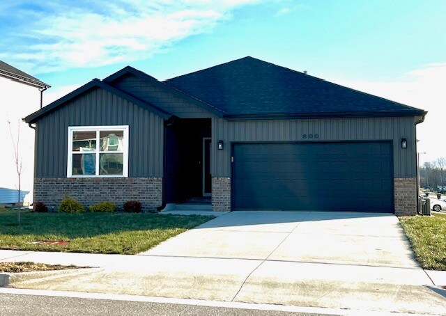 800 Hoffman Hills Blvd in Willard, MO - Foto de edificio