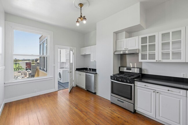 property at 263-267-267 S Van Ness Ave