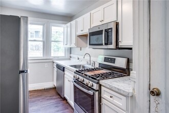105 Laburnam Crescent in Rochester, NY - Building Photo - Building Photo