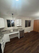 112 Becker St in Rothschild, WI - Foto de edificio - Building Photo