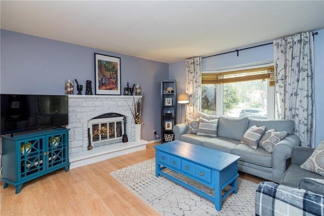 627 Novavista Dr in Winnipeg, MB - Building Photo - Building Photo