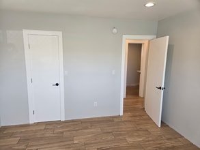 14700 Hubbard St in Los Angeles, CA - Building Photo - Building Photo