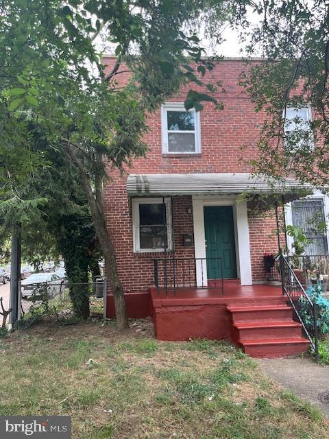 property at 2636 W Lafayette Ave