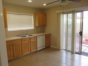 3331 S Chaparral Rd in Apache Junction, AZ - Building Photo - Building Photo