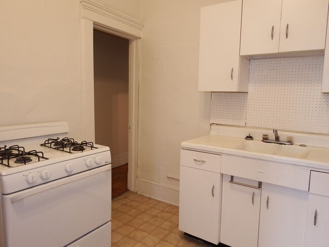property at 3040 St Paul St