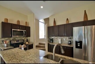 202 Cadiz Loop in Davenport, FL - Building Photo - Building Photo