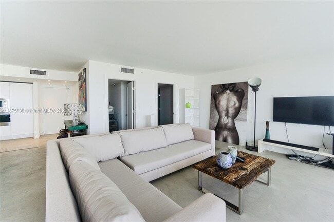 1900 Sunset Harbour Dr in Miami Beach, FL - Building Photo - Building Photo
