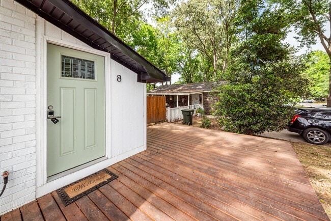 8 Teaneck Rd in Goose Creek, SC - Building Photo - Building Photo