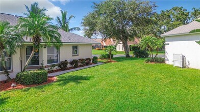 13633 Admiral Ct in Ft. Myers, FL - Building Photo - Building Photo