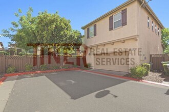 83 Sluice Way in Folsom, CA - Building Photo - Building Photo