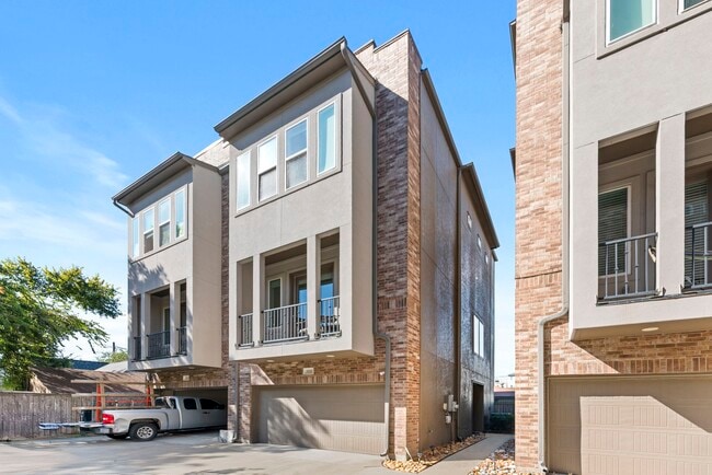 property at 1925 Shearn St