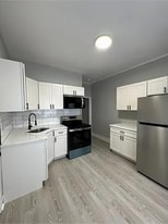 8 S Morley St in Baltimore, MD - Building Photo