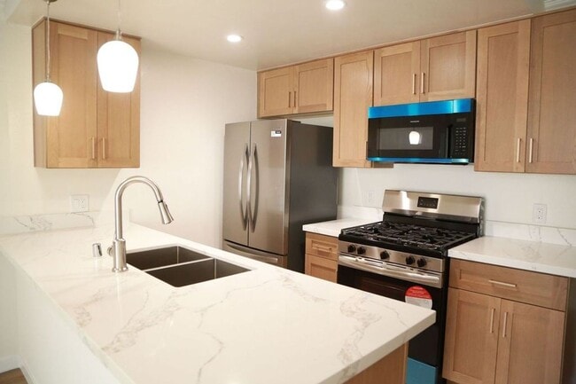 Vista Luxury Investments, LLC