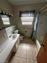 3747 Iona Ave in Stow, OH - Building Photo - Building Photo