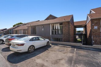 1840 Burton Dr in Austin, TX - Building Photo - Building Photo