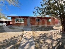 1410 N Desmond Ave in Tucson, AZ - Building Photo