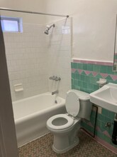 111 S Manhattan Pl in Los Angeles, CA - Building Photo - Building Photo