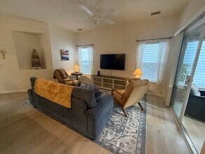 60 Padgett Dr in Bluffton, SC - Building Photo - Building Photo