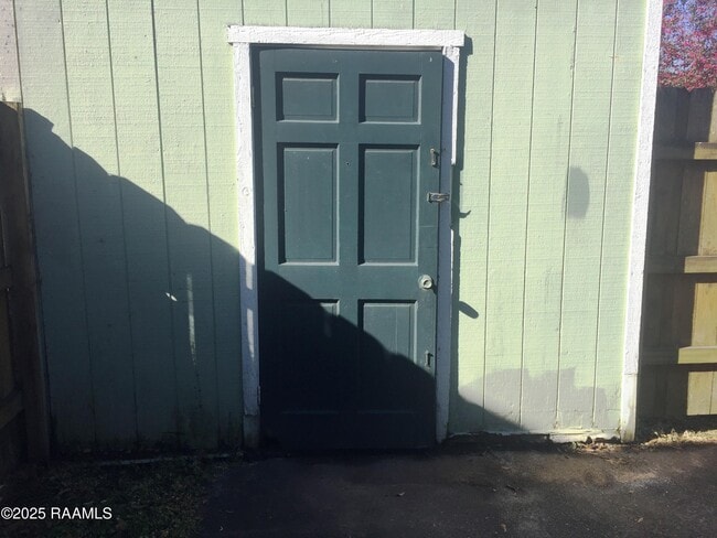 37 Larkspur Ln in Lafayette, LA - Building Photo - Building Photo