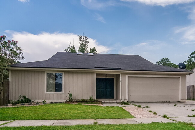 property at 3738 Indian Princess Rd N
