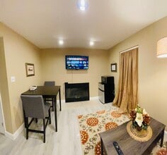 20362 Burnley Sq, Unit 101 in Sterling, VA - Foto de edificio - Building Photo