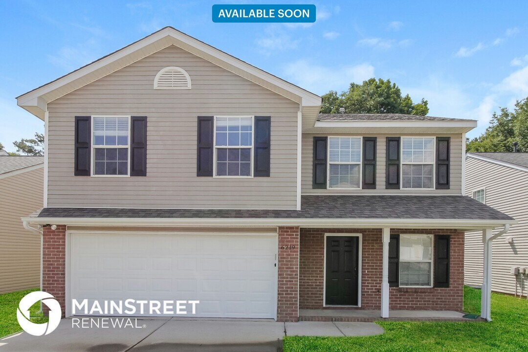 6219 Day Lilly Ln in Charlotte, NC - Building Photo