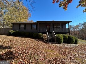 3544 Lakeview Dr in Gainesville, GA - Building Photo