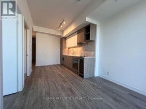 2020-2020 Bathurst St in Toronto, ON - Building Photo - Building Photo