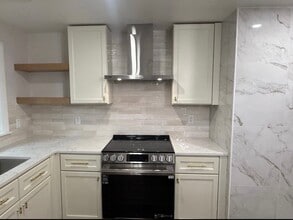 36 Brownlea Rd in Framingham, MA - Building Photo - Building Photo