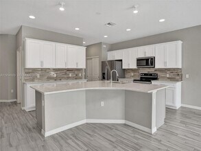 8330 Rearing Ln in Wellington, FL - Building Photo - Building Photo