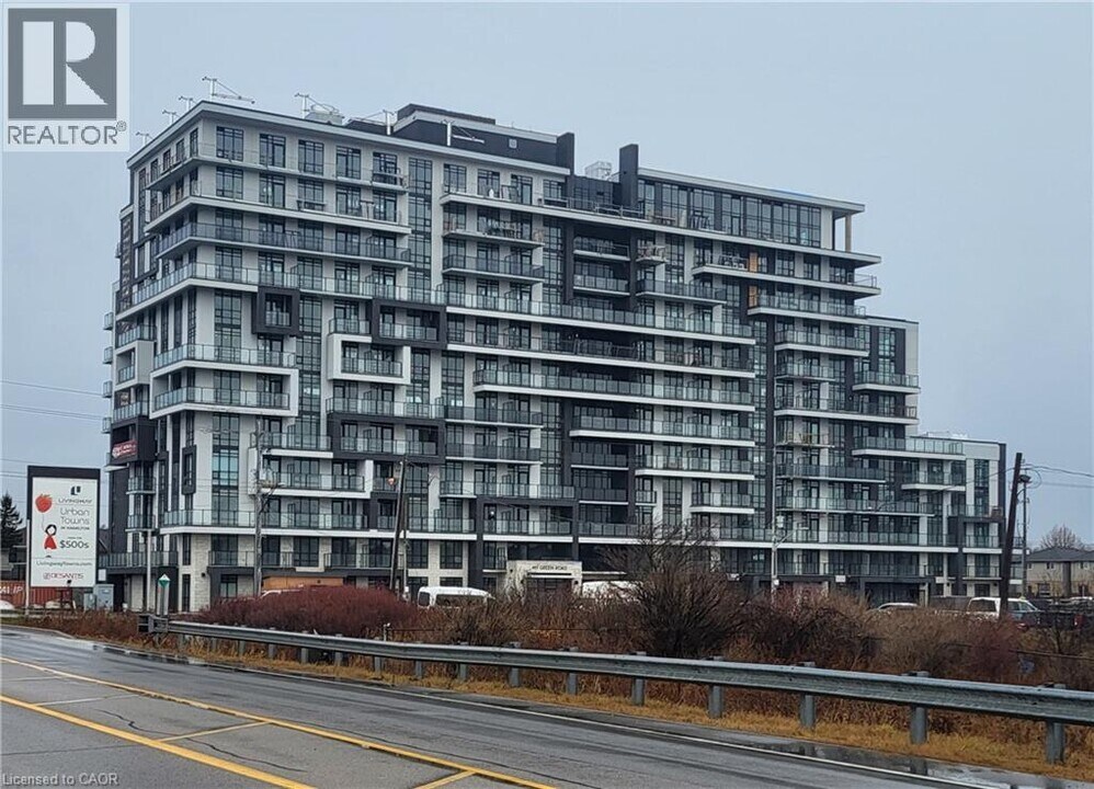 461 Green Rd in Hamilton, ON - Building Photo