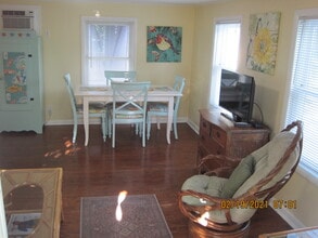 1320 Angela St, Unit Upper in Key West, FL - Foto de edificio - Building Photo