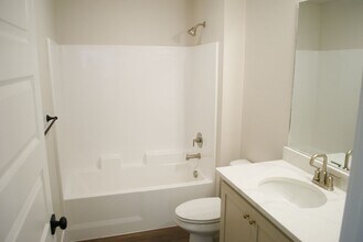 794 E Sunnyside Rd in Idaho Falls, ID - Building Photo - Building Photo