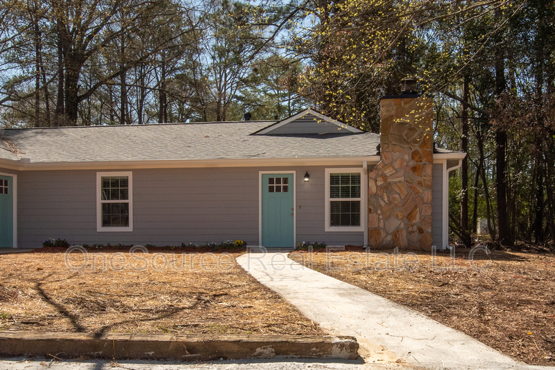 2020 Whitfield St in Smyrna, GA - Building Photo