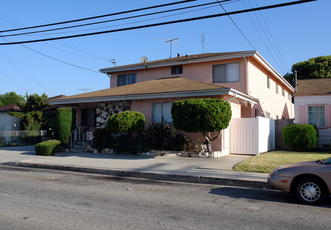 4567 W Broadway in Hawthorne, CA - Building Photo - Building Photo