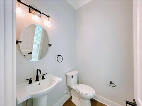 207 Harrison St in Calhoun, GA - Building Photo - Building Photo