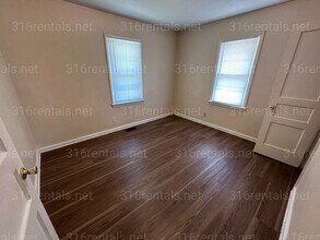 1318 N Chautauqua St in Wichita, KS - Building Photo - Building Photo