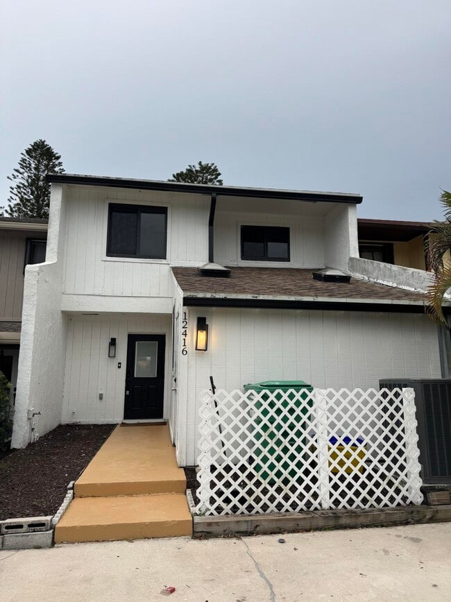 12416 Westhampton Cir