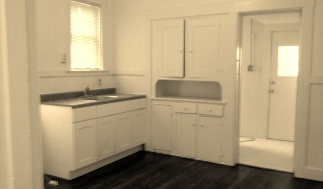 1379-1383-1383 Hampshire St in San Francisco, CA - Foto de edificio - Building Photo