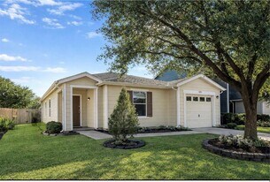 8026 Arrington Forest Ln in Humble, TX - Building Photo