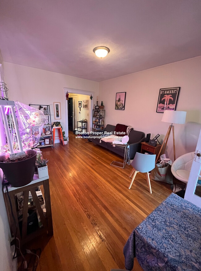 15 Melvin Ave, Unit 8 in Boston, MA - Building Photo - Building Photo